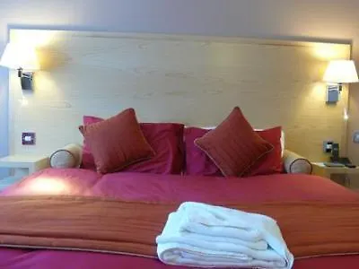 The Norfolk Szálloda 3*
